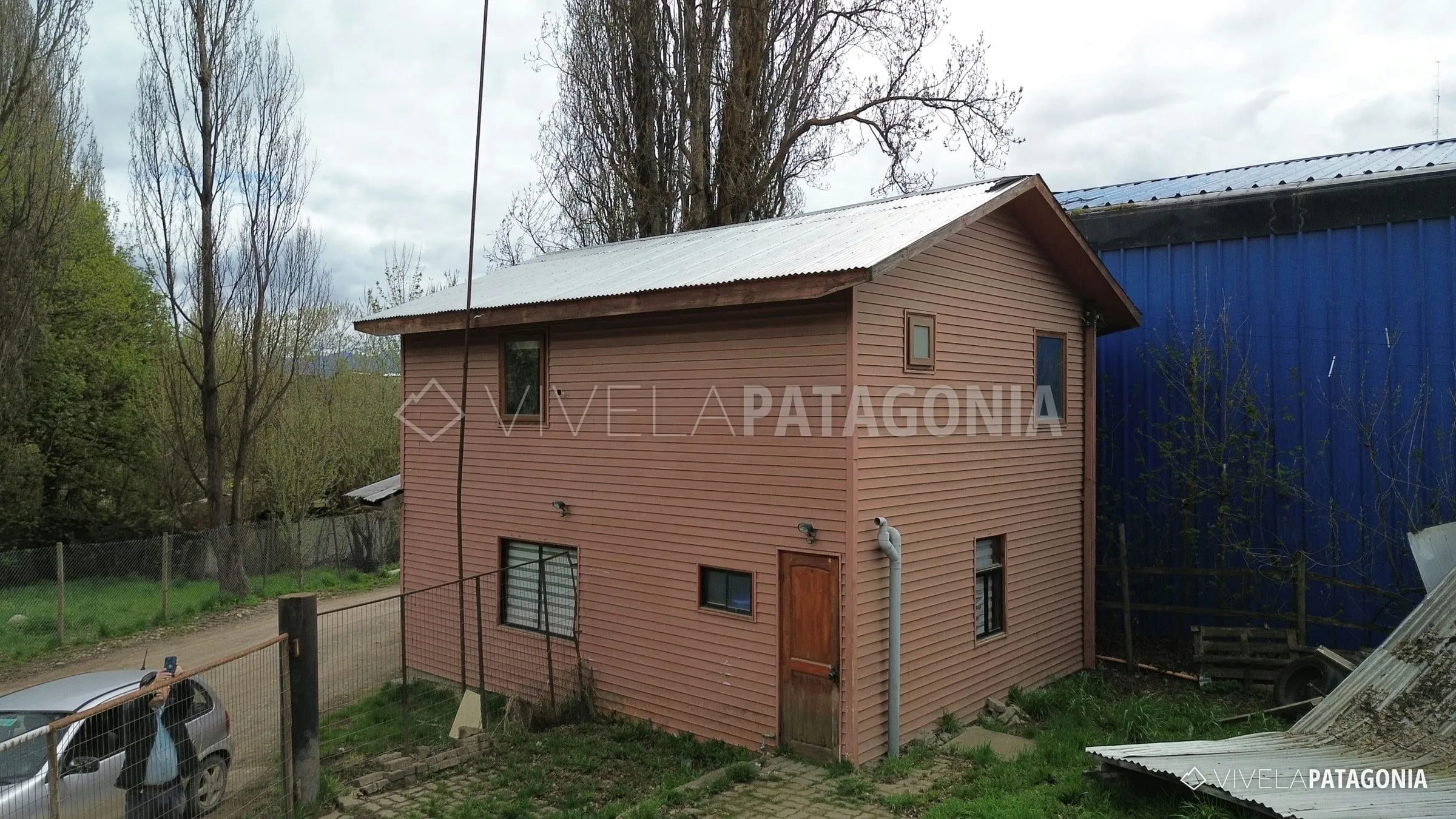 Edificio de oficinas de dos pisos · Comercial en venta · Coyhaique urbano
