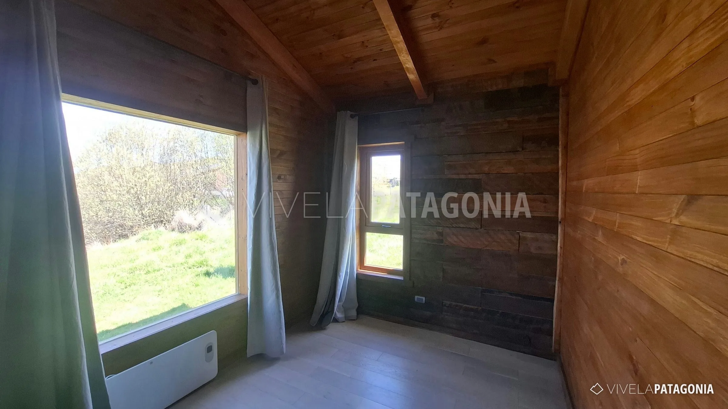 Dormitorio luminoso, con convector eléctrico · Casa en parcela en arriendo · Panguilemu