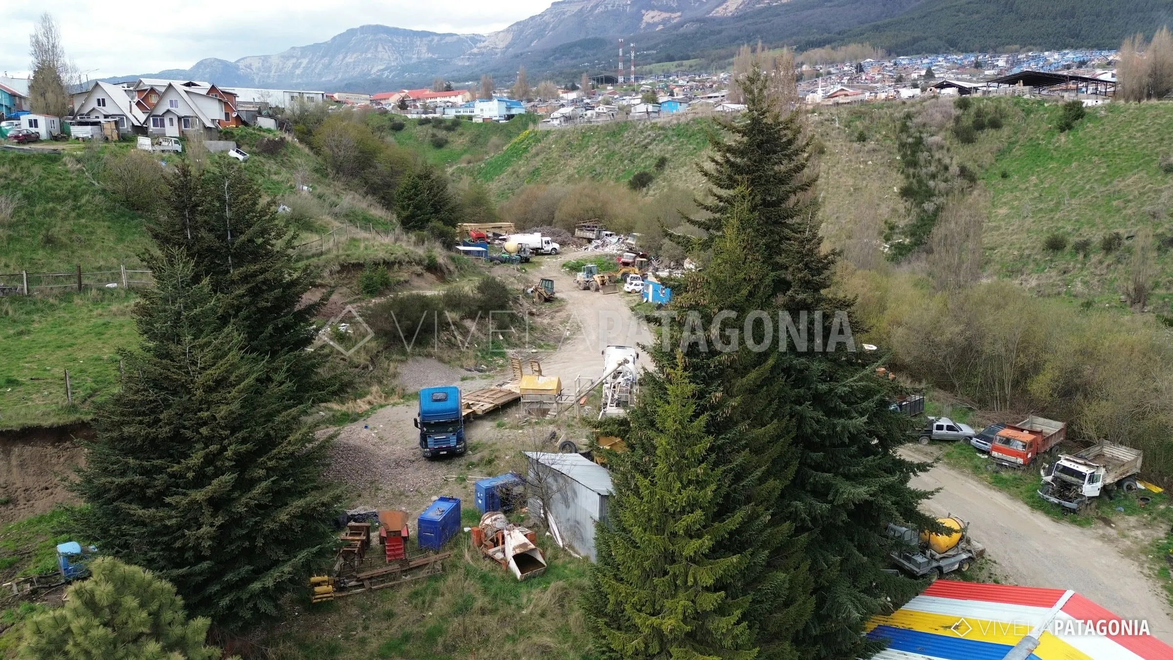 Amplio patio para estacionar y maniobrar · Comercial en venta · Coyhaique urbano