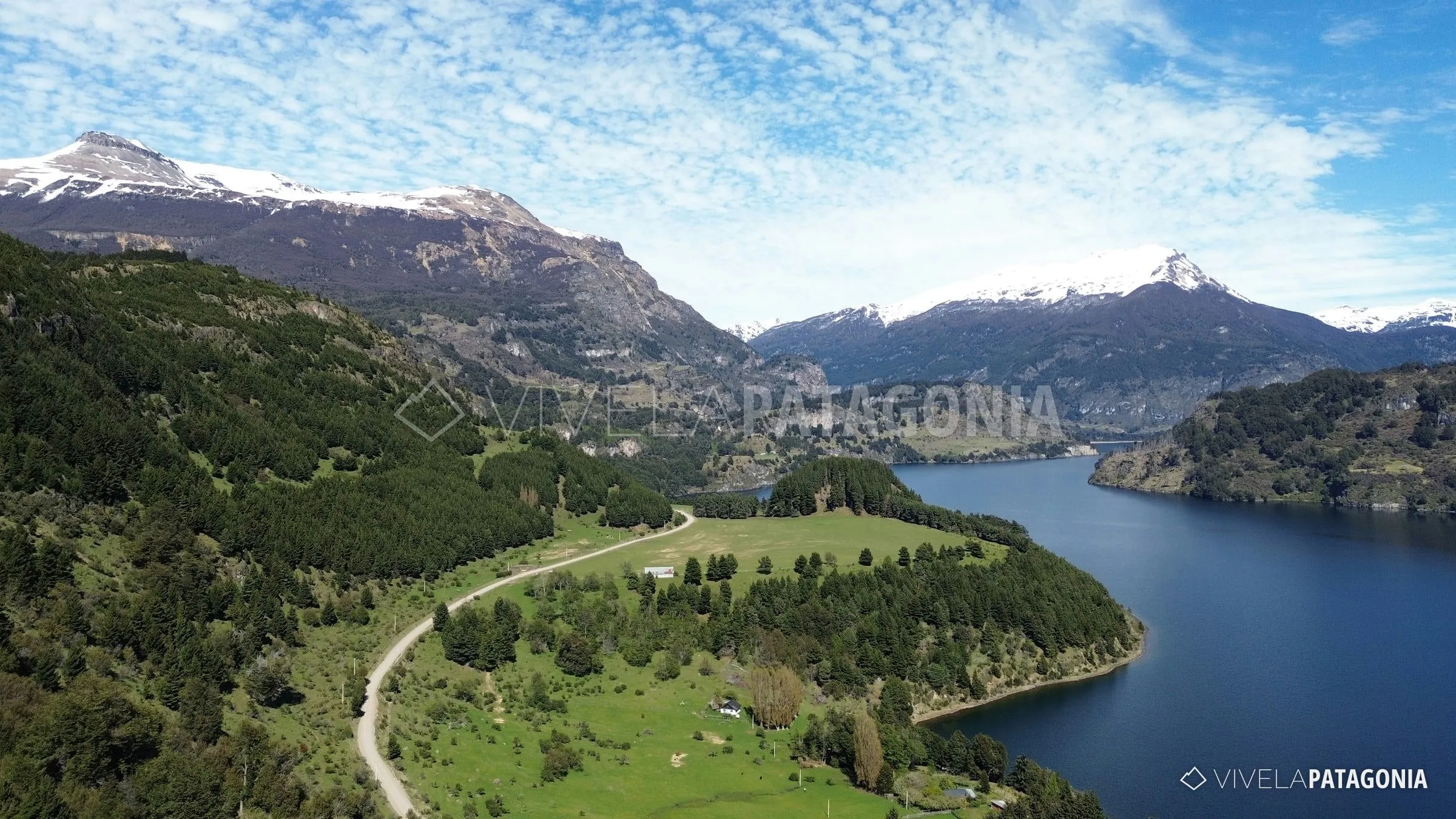 Llegada al lago entre praderas y bosque · Parcela en venta · Lago Elizalde